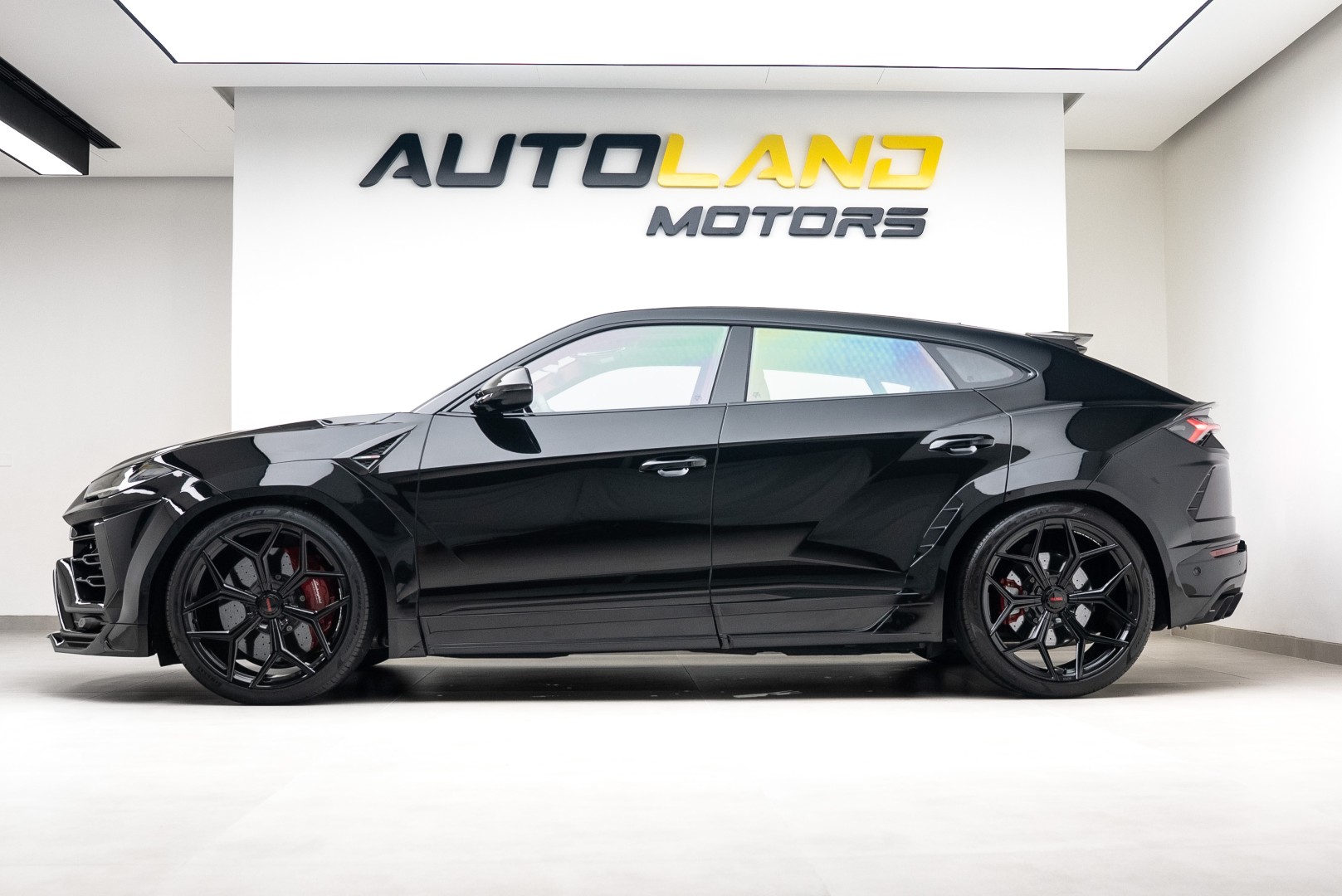 2024 URUS BY NOVITEC | FULL CARBON | BANG OLUFSEN | HIGH SPEC